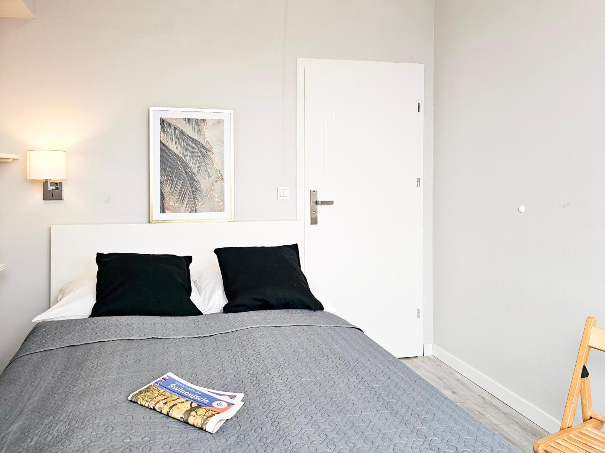 Visit Baltic - Platan Tower Grey Apartment ชวีโนวิชแจ ภายนอก รูปภาพ